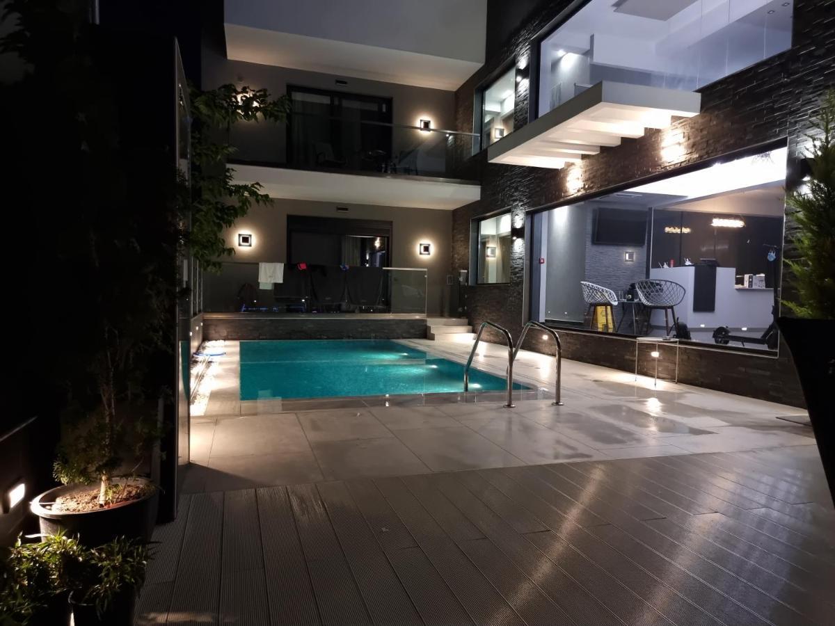 Luxsuites Ofrínion エクステリア 写真