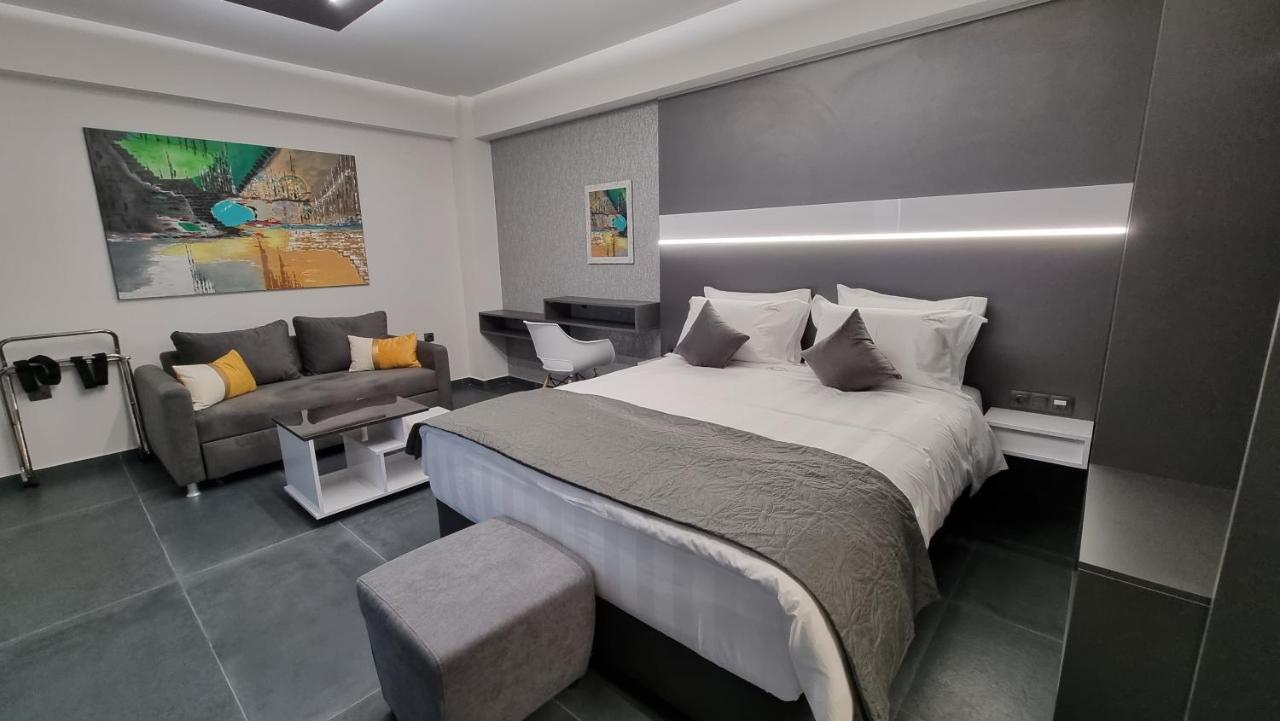 Luxsuites Ofrínion エクステリア 写真