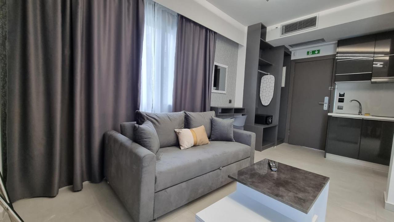 Luxsuites Ofrínion エクステリア 写真